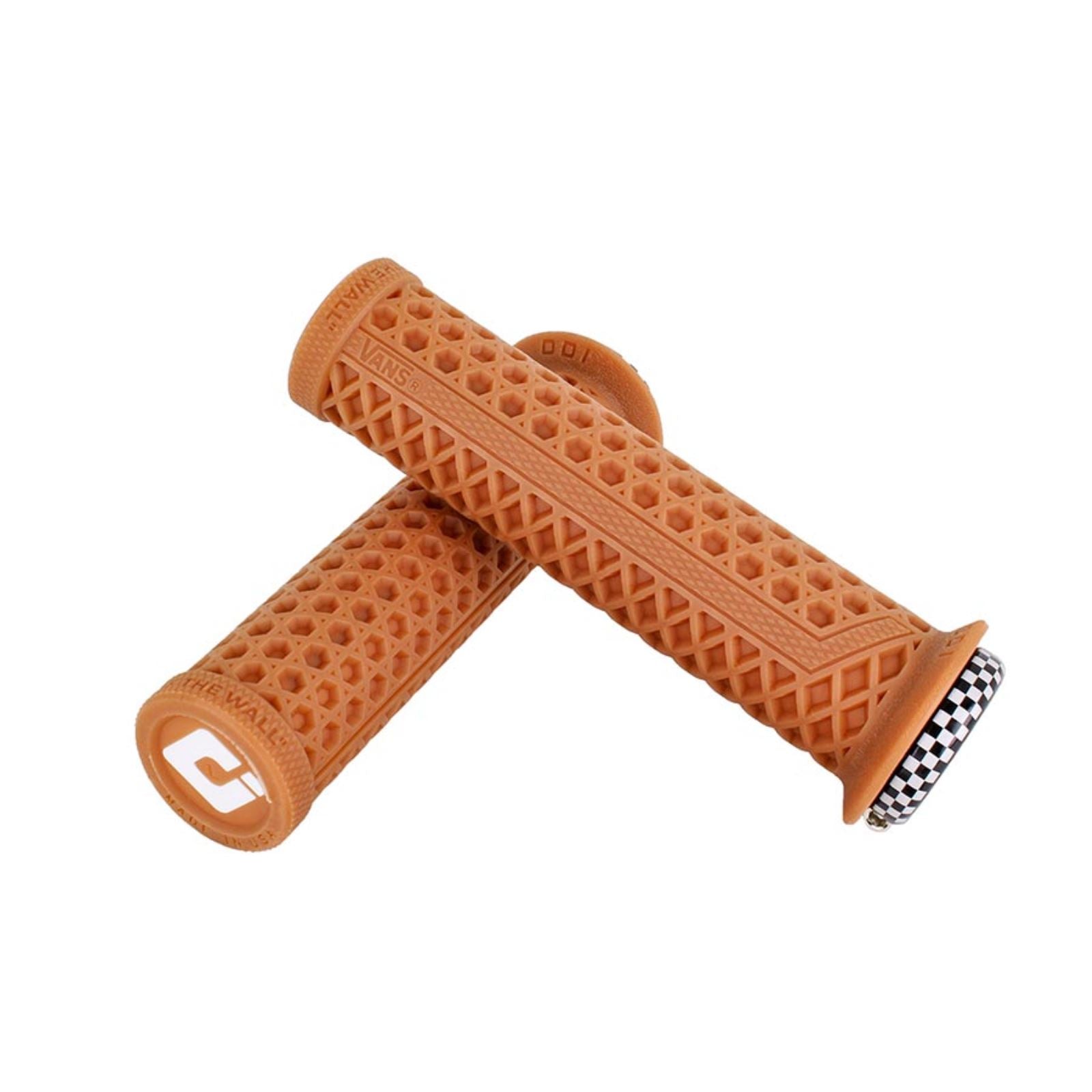 ODI Vans v2.1 Lock-On Grips  135mm  Gum  Pair [MPN: D33VNGR-BC]_1403974