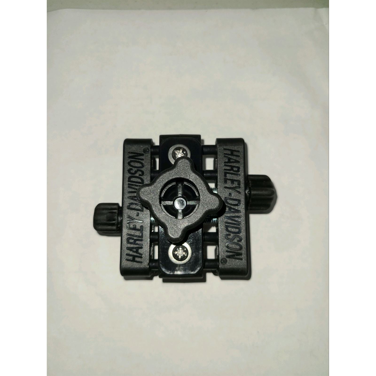 Harley Davidson Universal Handlebar Mount Phone Carrier - Multi-Fit [MPN: 76000549]_1393245