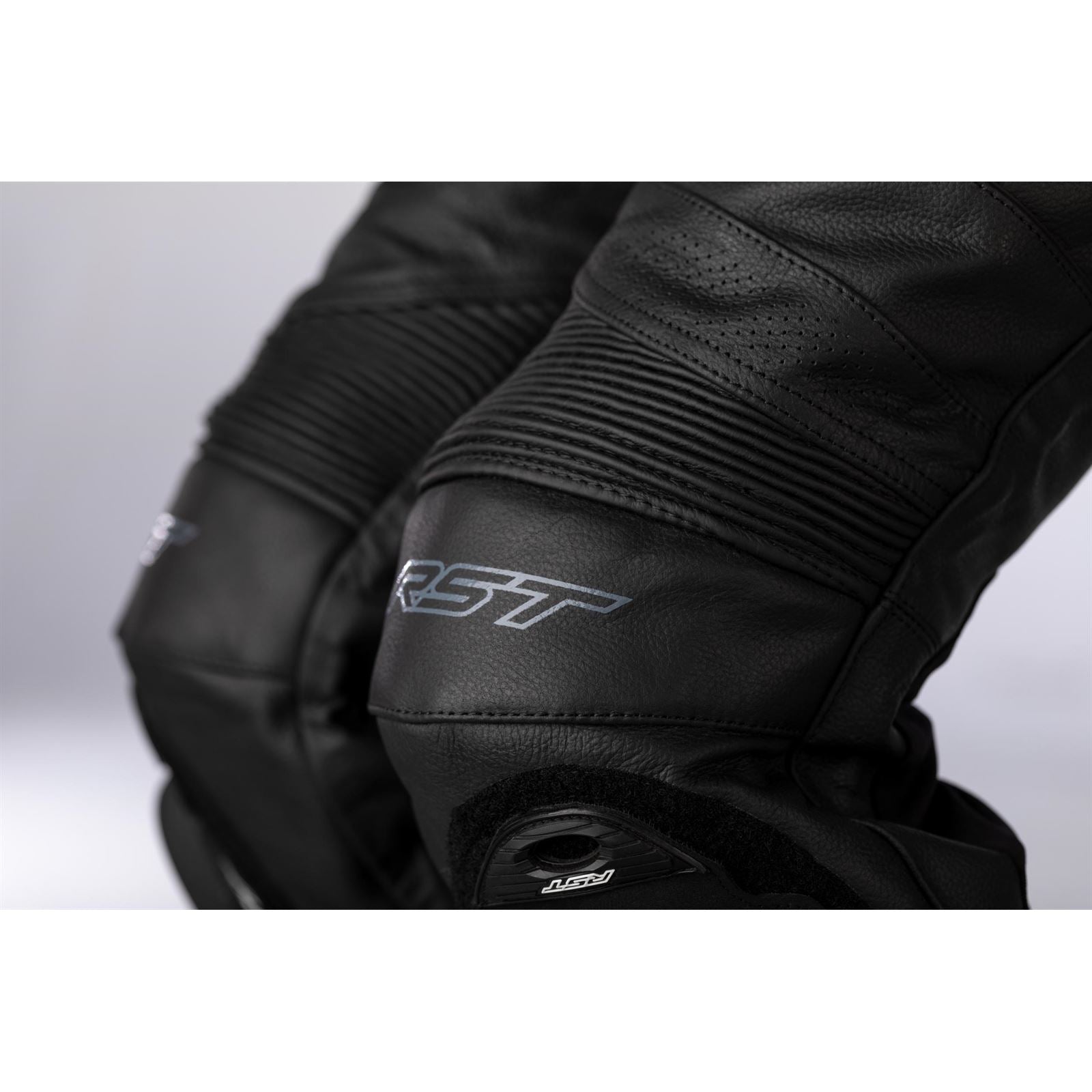 RST Moto Men's S1 CE Jeans - Leather - Black/Black - Small OPEN BOX [MPN: 102978BLK-30]_2059683