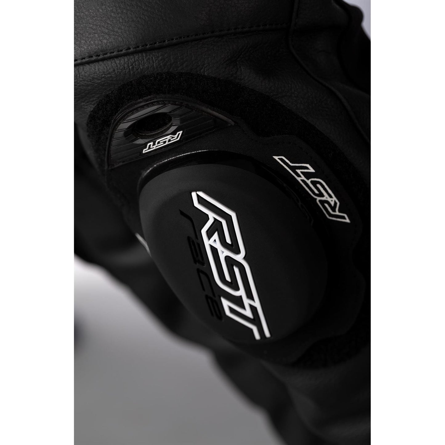 RST Moto Men's S1 CE Jeans - Leather - Black/Black - Small OPEN BOX [MPN: 102978BLK-30]_2059685