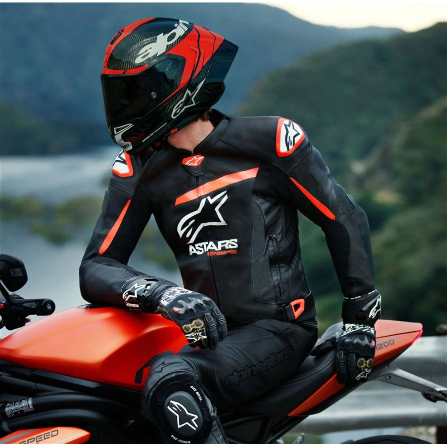 Alpinestars GP Plus R V4 Airflow Leather Jacket - Black/Fluo Red/White_1438773