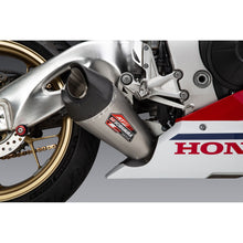 Yoshimura Exhaust Street AT2 Slip-On SS-SS-CF 12202BP521_1484936