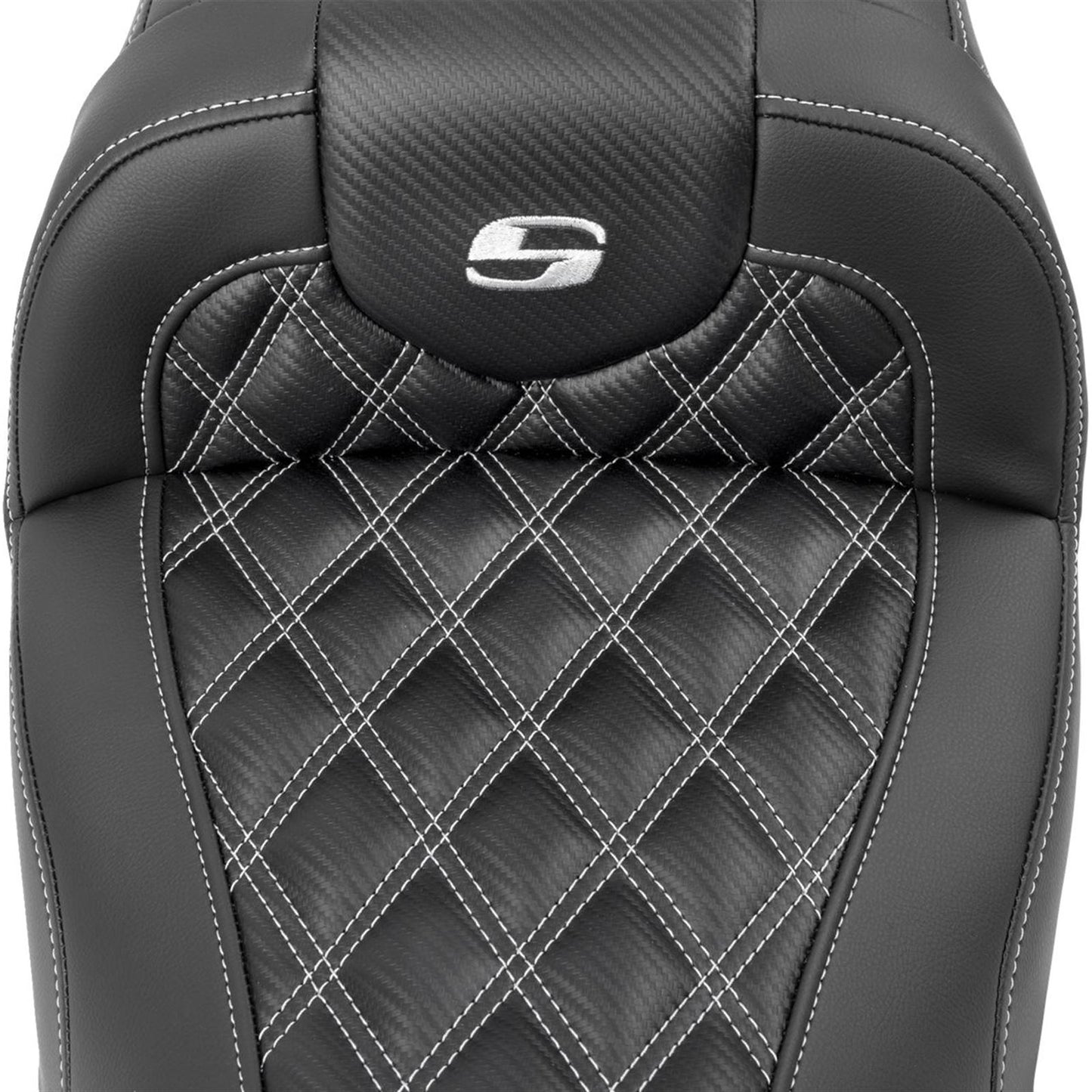 Saddlemen RoadSofa™ Seat - Carbon Fiber - Silver Stitch - FL/FX '23-'24 823-07-20605_1523826
