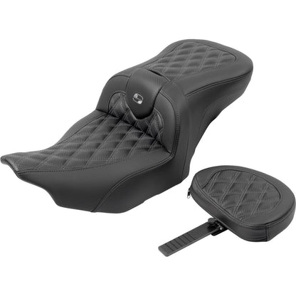 Saddlemen RoadSofa™ Seat - Carbon Fiber - Gray Stitch - FLTR/FLHX '23-'24 823-07-206B2_1523819
