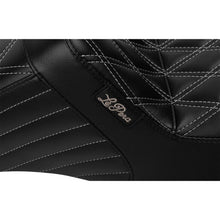 Le Pera Tailwhip Seat - Bright Gray Double Diamond Stitch - FLHFLT '23-'24 LV-587DD-GY01_1687911