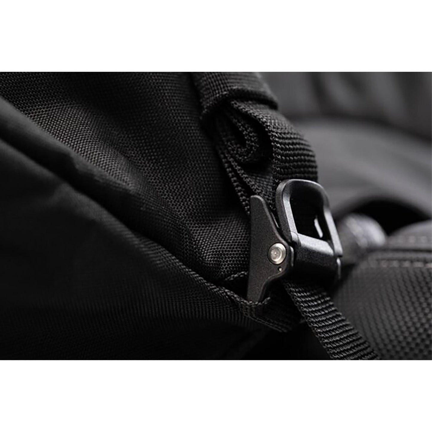 SW-Motech ION Tail Bag L - 50 Liter [MPN: BC.HTA.00.203.10000]_1506304