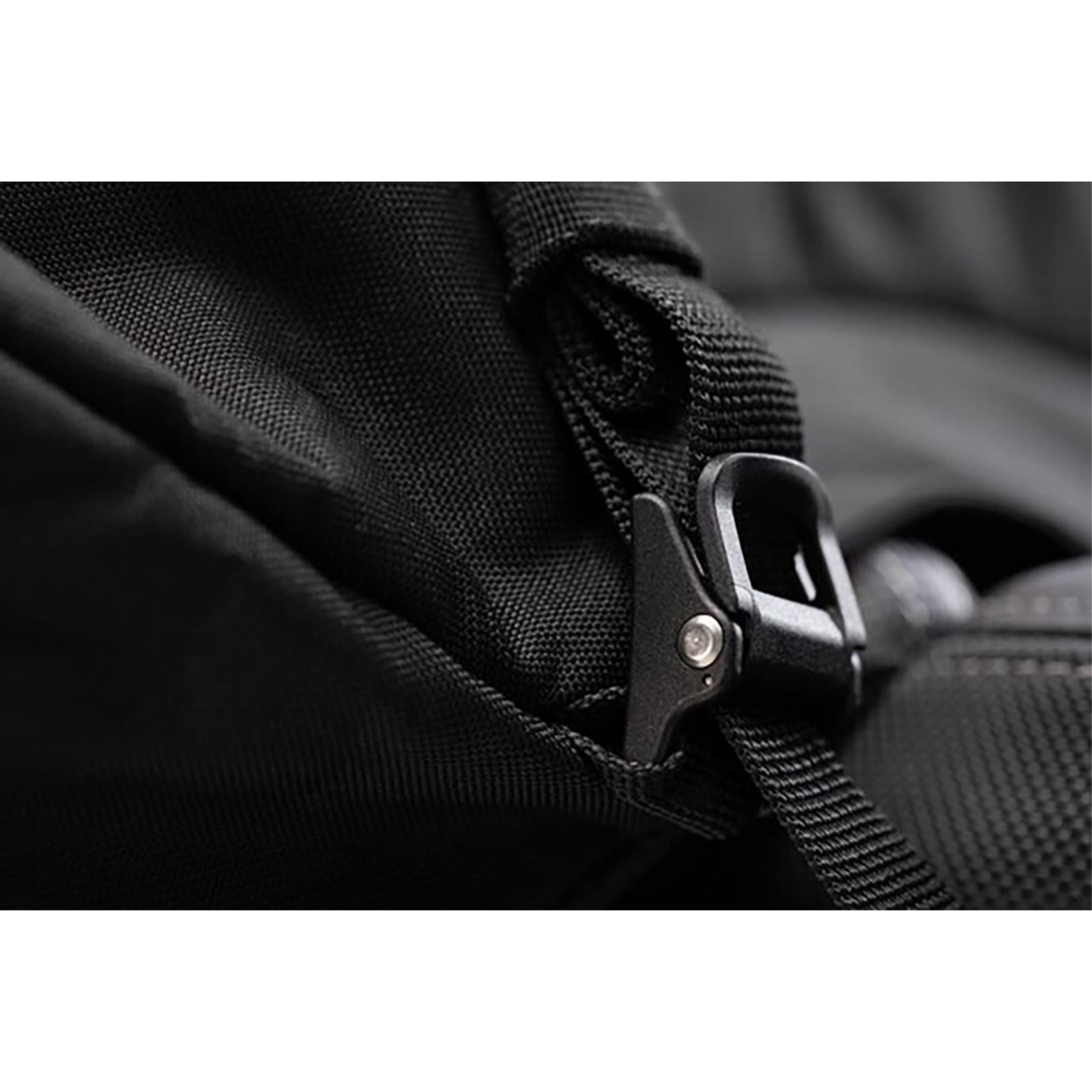 SW-Motech ION Tail Bag L - 50 Liter [MPN: BC.HTA.00.203.10000]_1506304