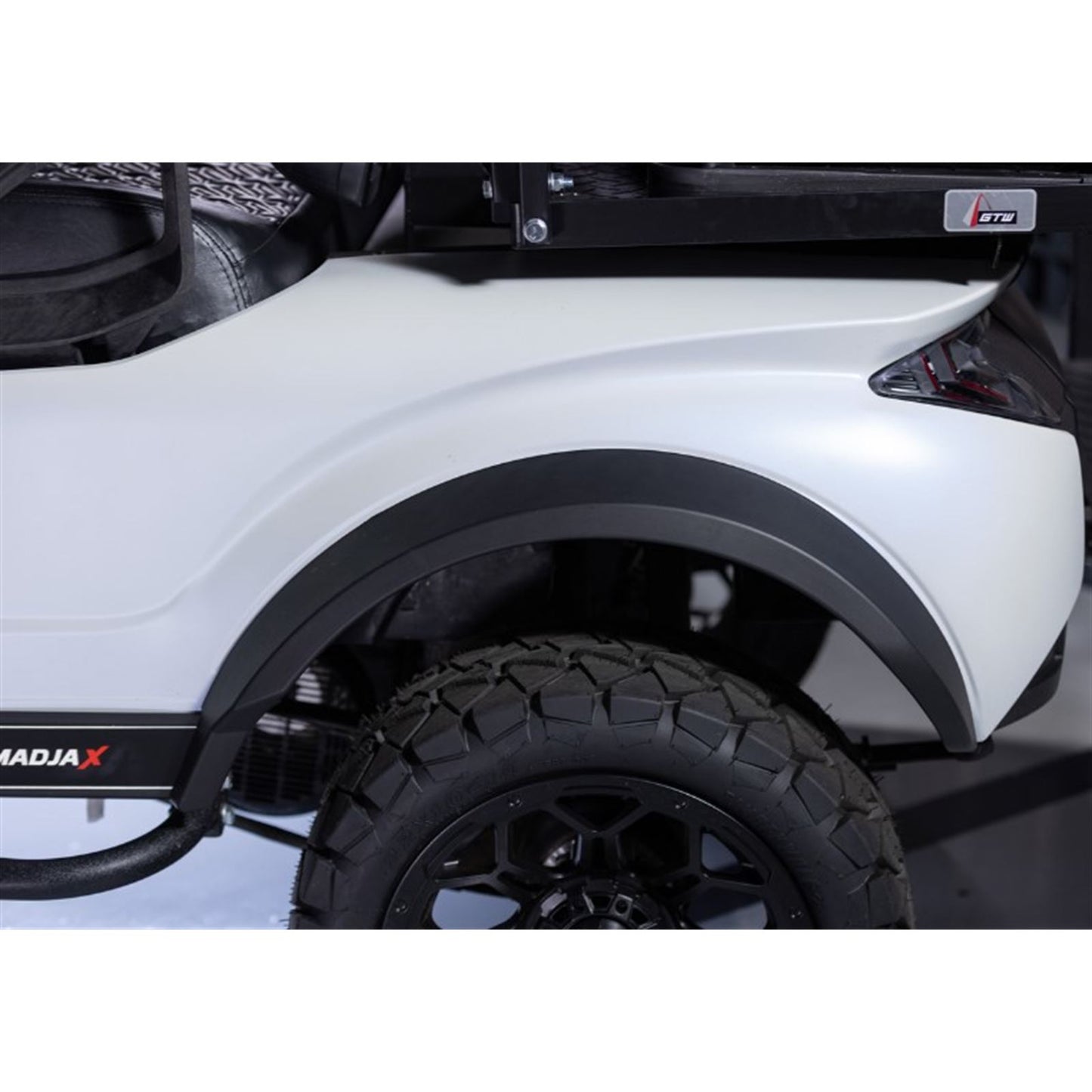 MadJax Limited Edition Storm Body Kit - Blizzard Shift 05-235-WH03_1536340
