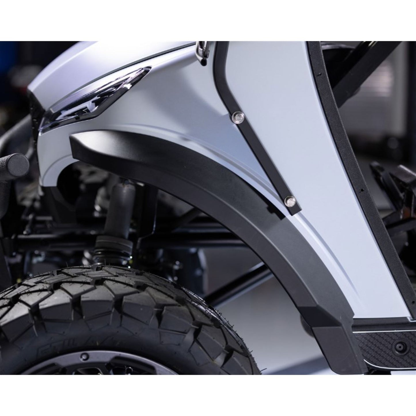 MadJax Limited Edition Storm Body Kit - Blizzard Shift 05-235-WH03_1536343