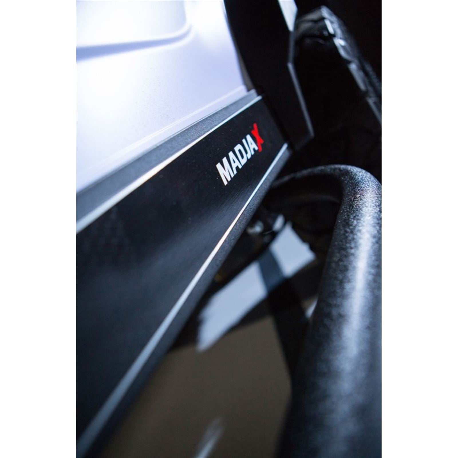 MadJax Limited Edition Storm Body Kit - Blizzard Shift 05-235-WH03_1536334
