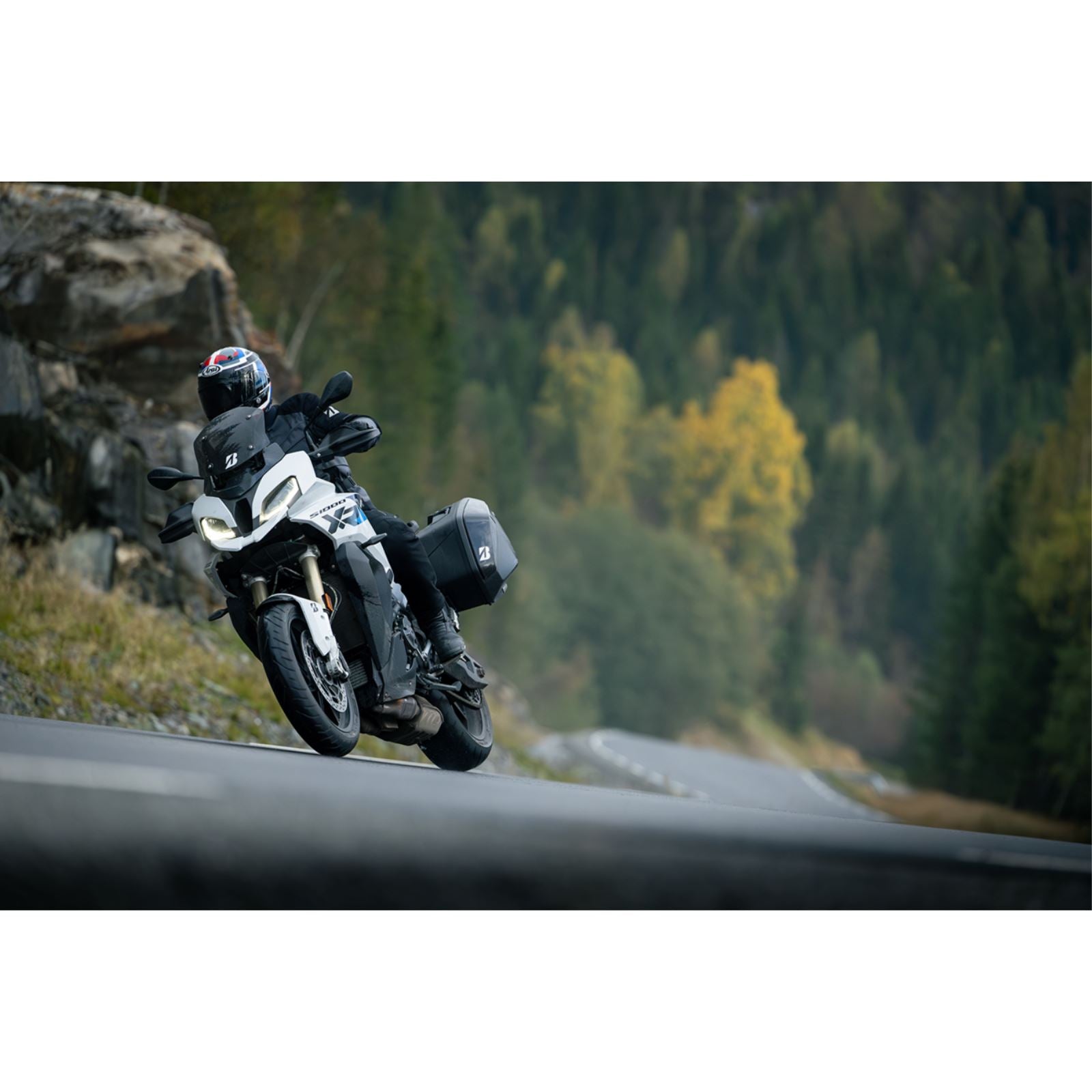 Bridgestone Tire Battlax - Sport Touring T33R 190/50ZR17M/C - 73W 20065_1540193