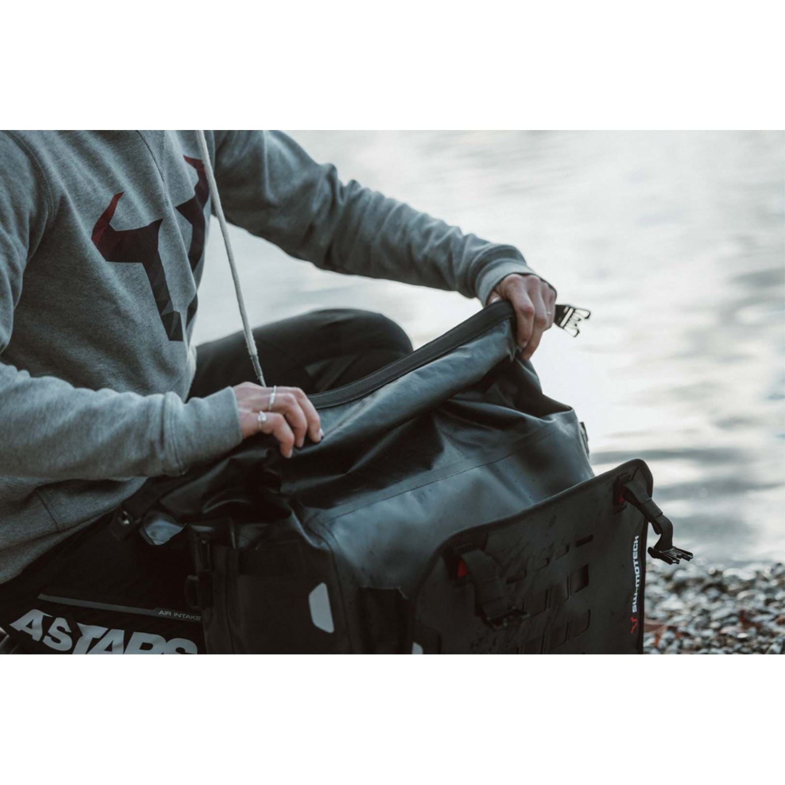 SW-Motech SysBag Side Luggage System - Black for KTM Adventure [MPN: BC.SYS.04.521.21001B]_1543371