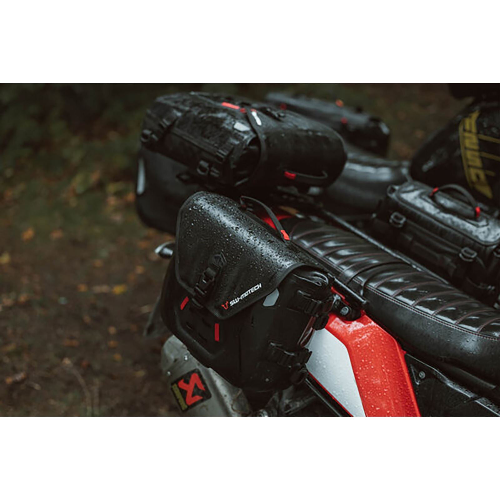SW-Motech SysBag Luggage System - Black for Triumph Thruxton 1200 [MPN: BC.SYS.11.795.31000B]_1543641