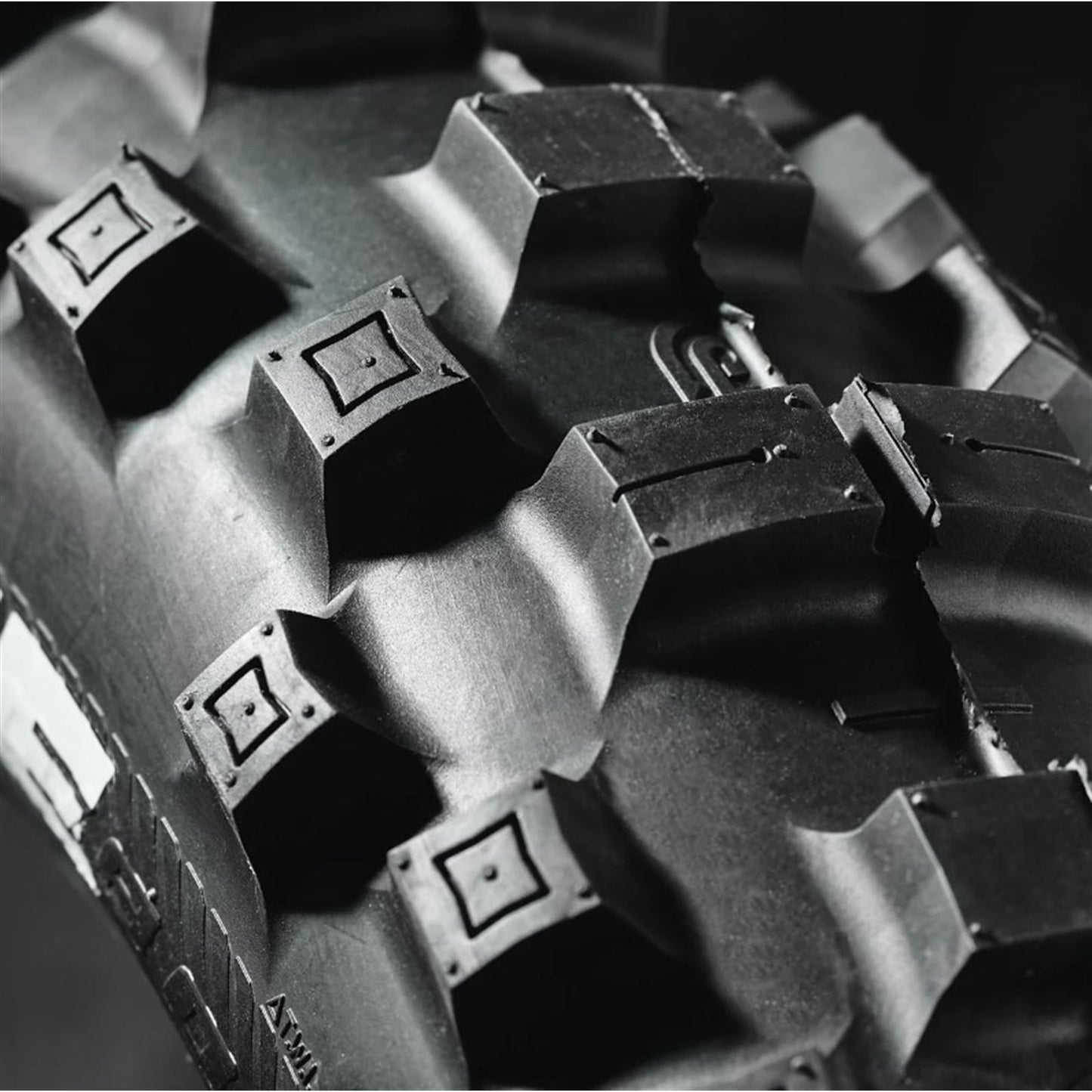 Plews Tyres EN1 Grand Prix Tire - Extreme - "SPEC-B" - Enduro - Rear - 140/80-18 TB1R-14017_1545185