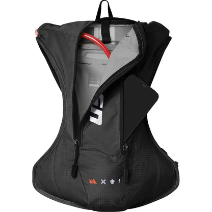 UsWe Outlander Hydration Pack - 4/Liter - Black [MPN: 204077001]_1547783