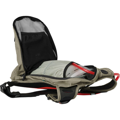 UsWe Outlander Hydration Pack - 9/Liter - Sand [MPN: 209077021]_1547796