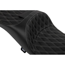 Drag Specialties Extended Reach Freedom Seat Vinyl - Diamond - Silver Stitch - FLT/FLH 0801-1981_1555623