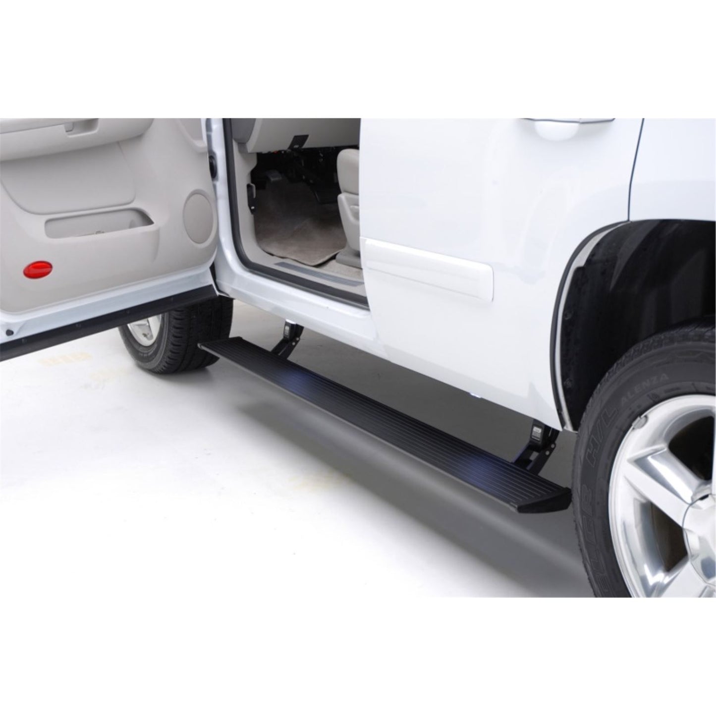 Amp Research PowerStep Plug N Play - Black for 2020 Ford Expedition (Excluding Max) 76336-01A_1580852