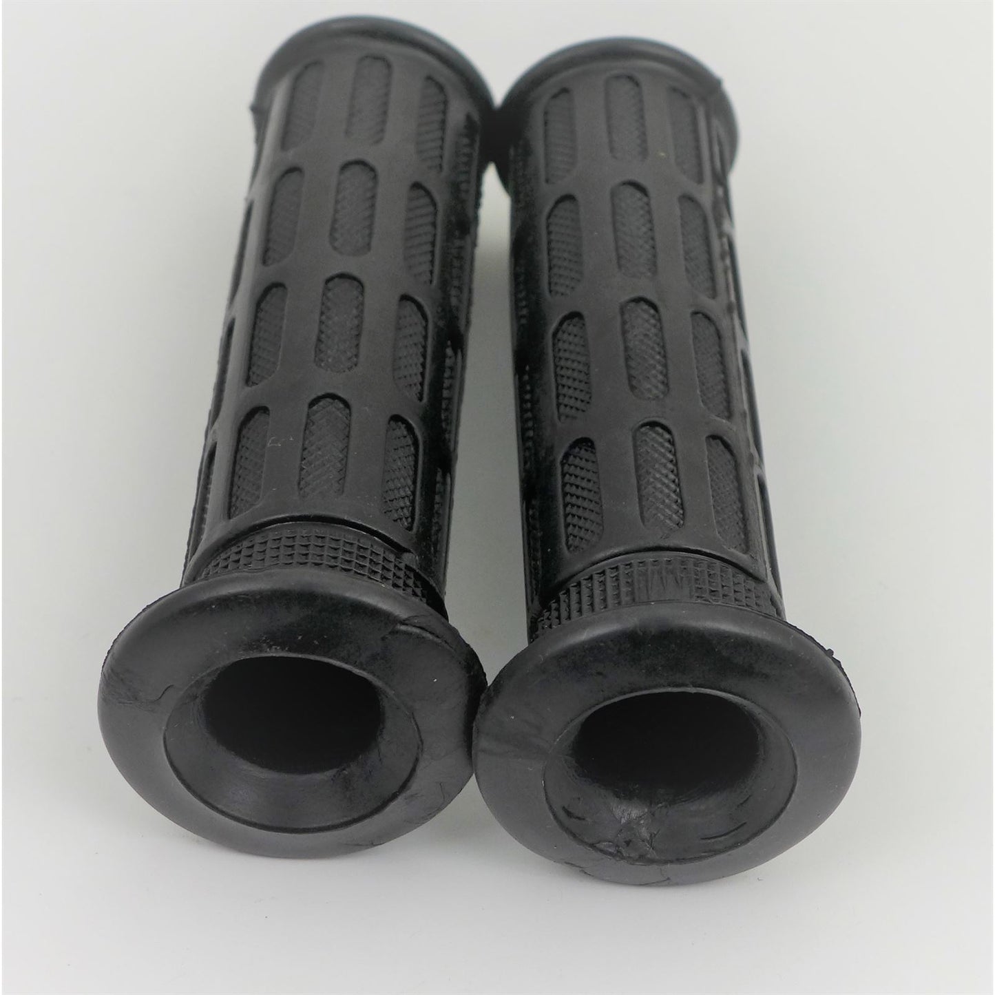 2FastMoto 7/8" Grips Tacky Anti-Tear Vibrasonix Fits Most ATV ATC 033-119_943073