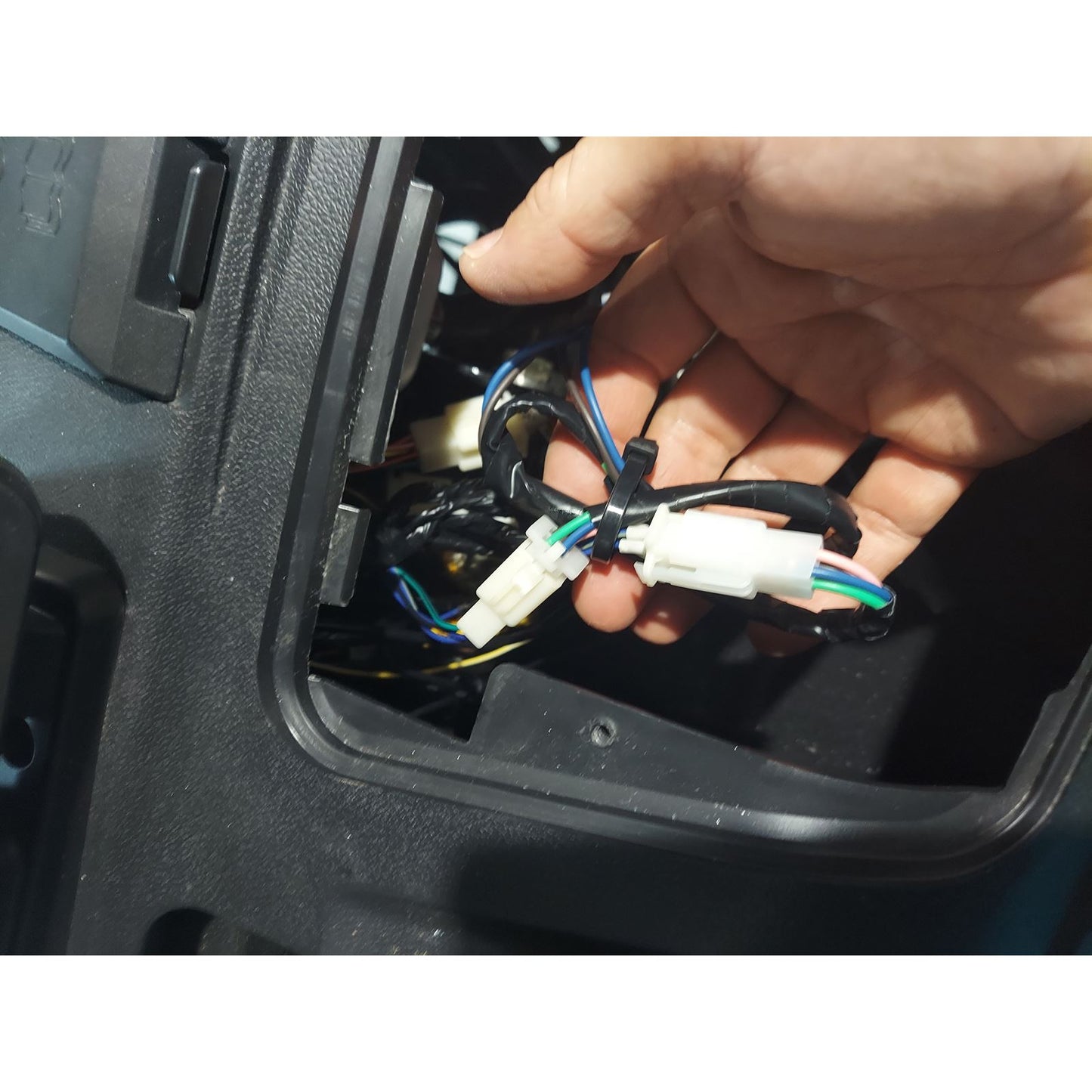 Birdie Pro Add-On 12v FRONT Power Harness for Evolution D5 Golf Carts 24-15651_1731377