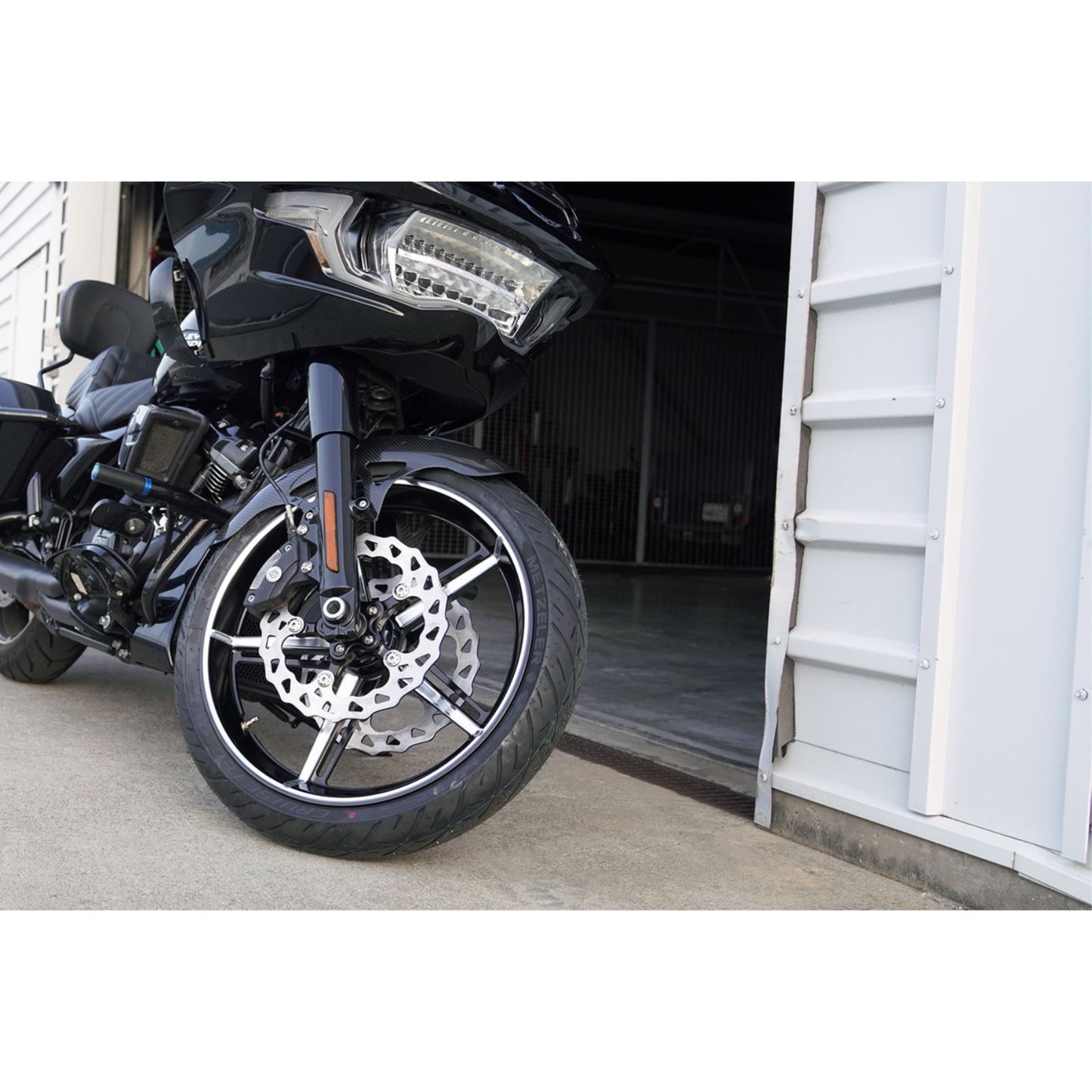Arlen Ness Wheel with Hub/Adapter - Factory 24 - Front - Black/Contrast Cut - 21x3.5 [MPN: 91-654]_1731759