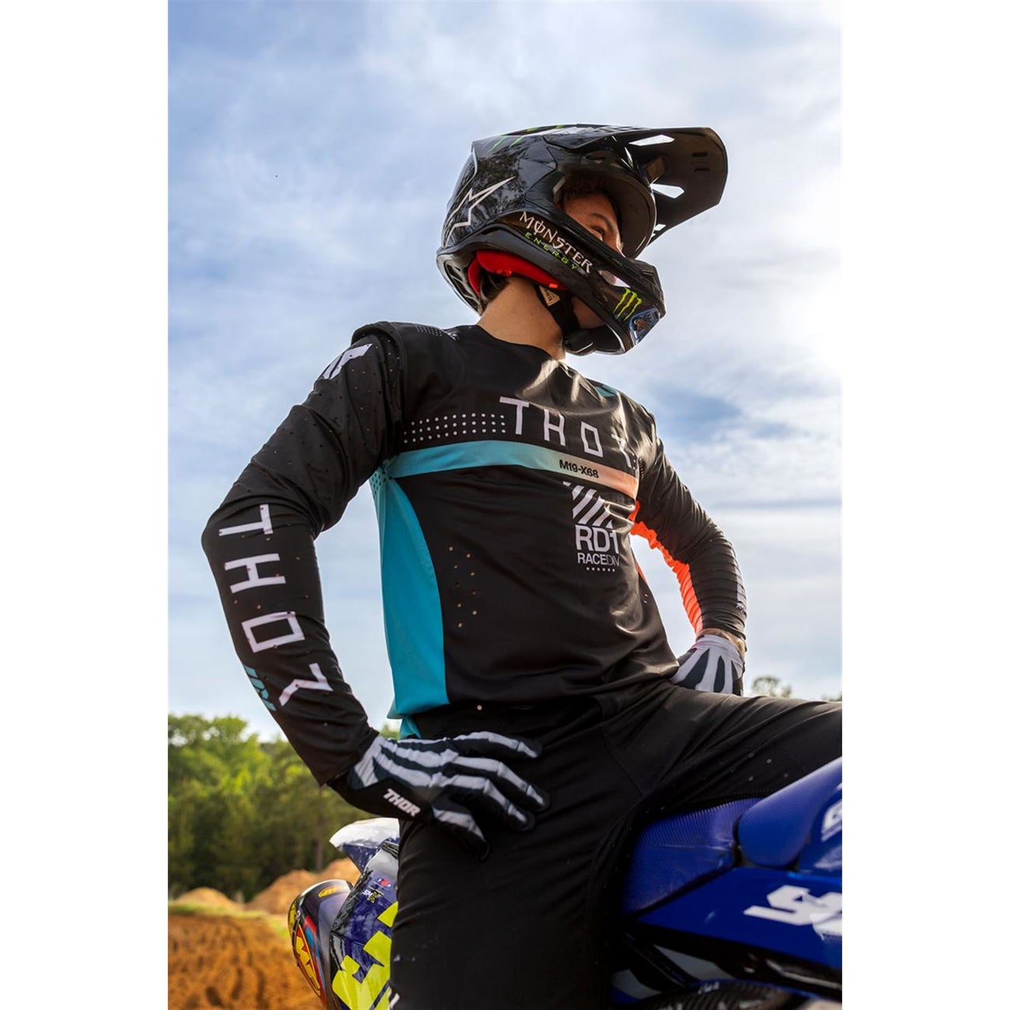 2026 Thor SPORTMODE Gloves_1786908