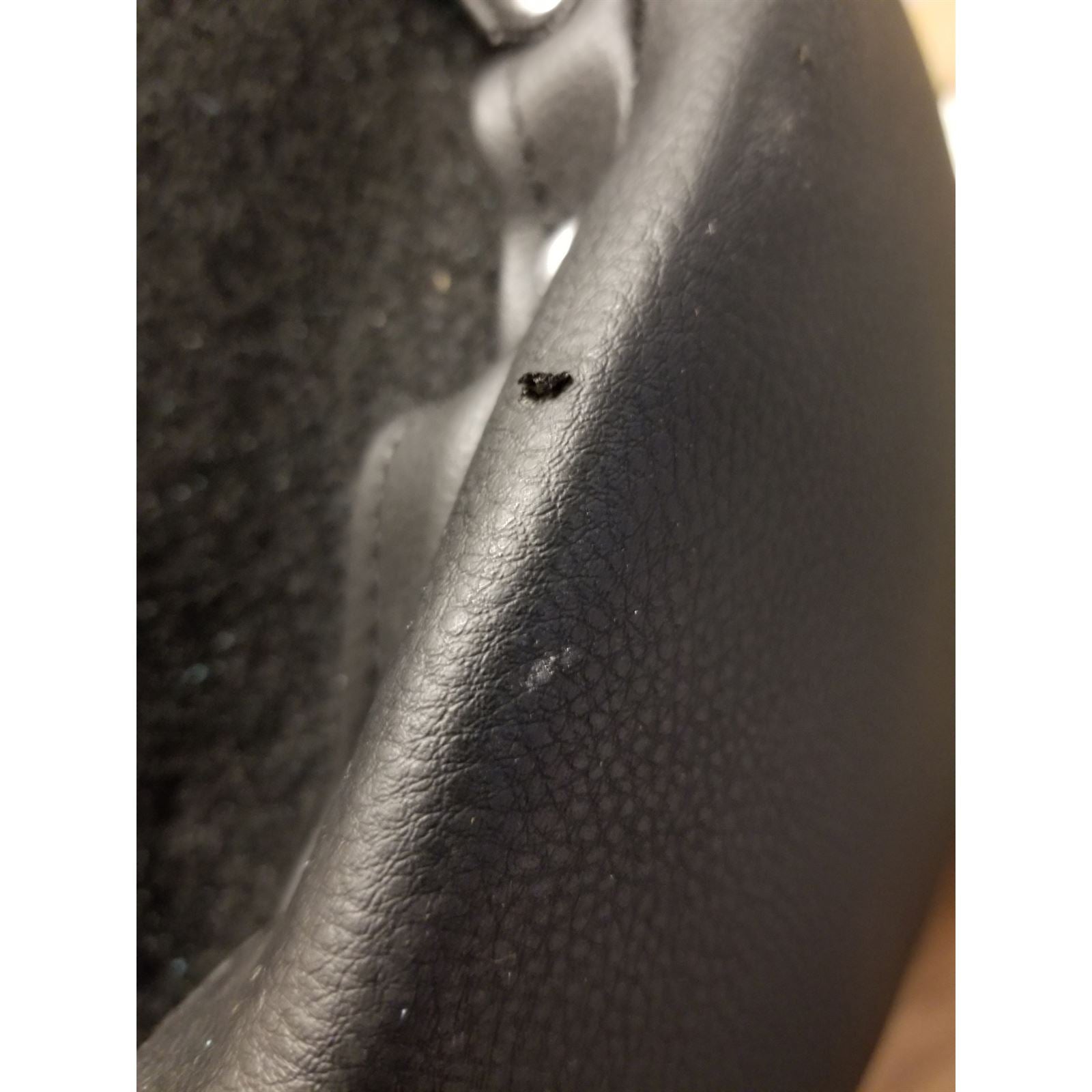 Saddlemen Road Sofa Seat - Heated - Backrest - GL OPEN BOX [MPN: H01-07-185BRHCT]_1777835