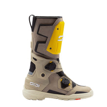 Sidi - Powersports Taurus GTX Motorcycle Boots - Sand/Ochre - Size 42 [MPN: 000MVTAURUSGTXS]_1996681