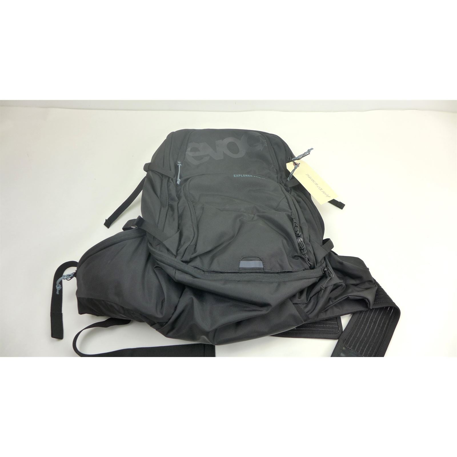 EVOC Explorer Pro 26 Hydration Bag Vol: 26L - NO Bladder - Black OPEN BOX [MPN: 100213100]_1828141