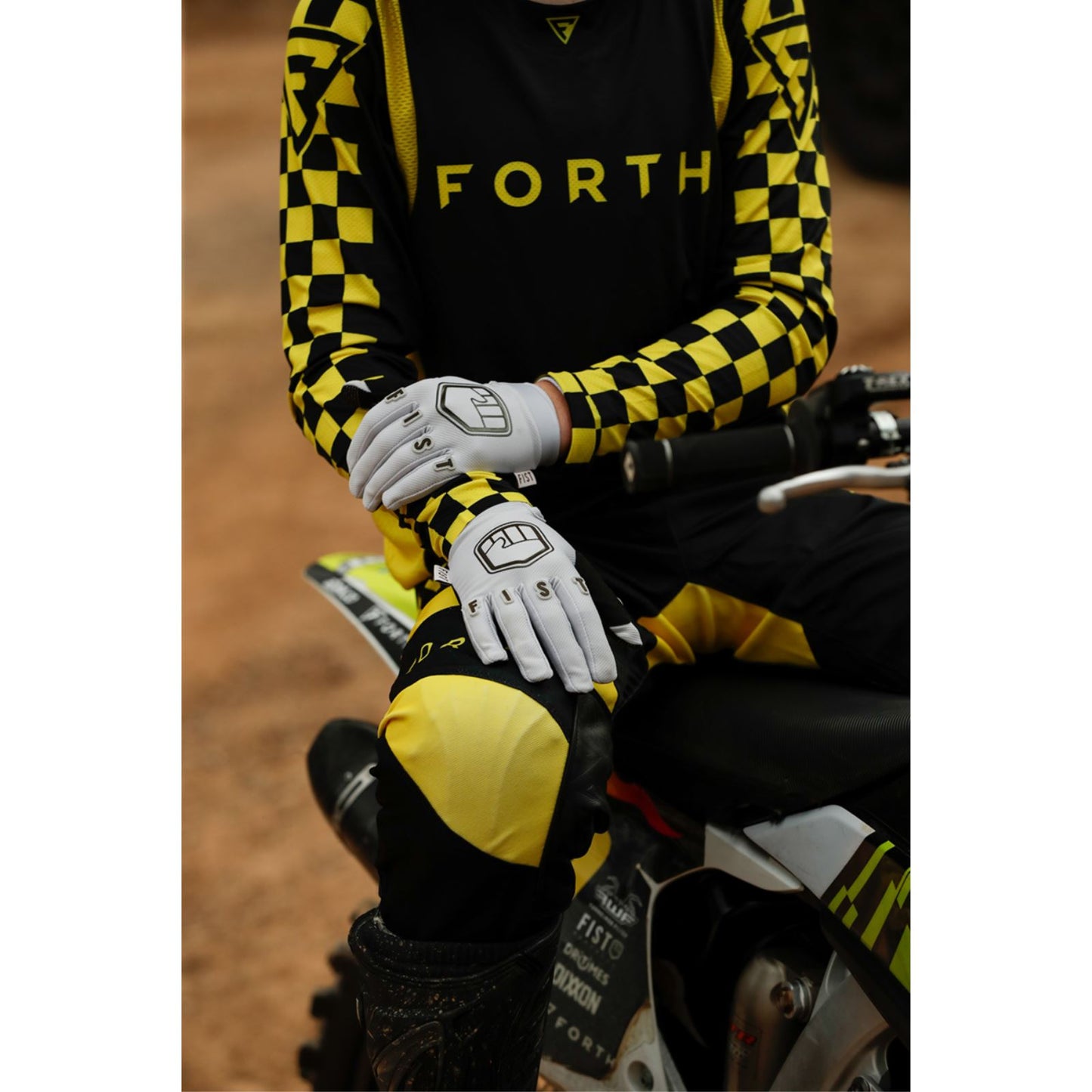 Fist Handwear Strapped Stocker Gloves_1831944