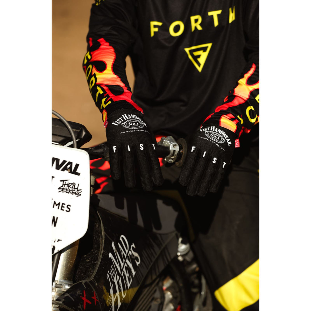 Fist Handwear Strapped Red Label Gloves_1831977