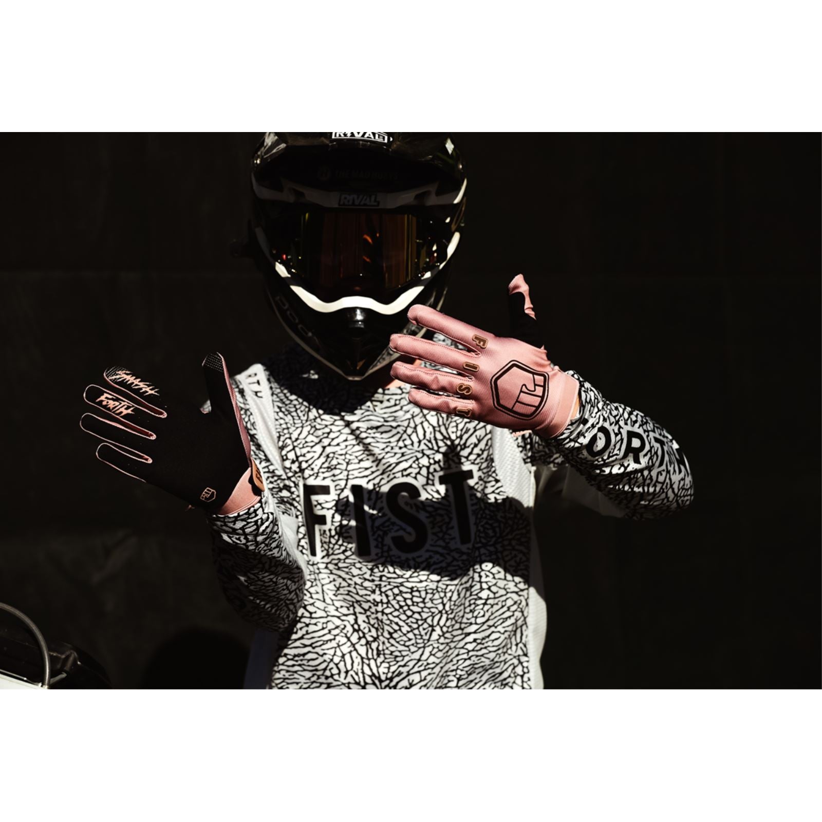 Fist Handwear Strapped Earth Stocker Gloves_1835567