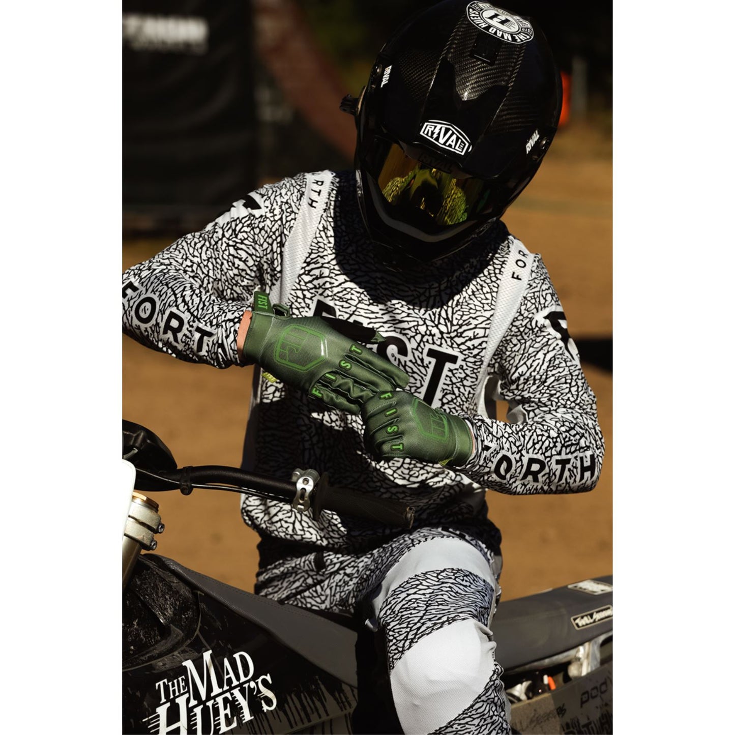 Fist Handwear Strapped Earth Stocker Gloves_1834553