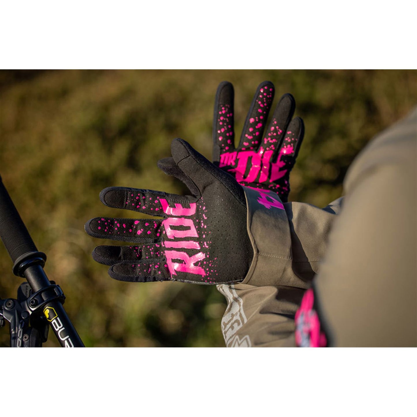 Muc-Off Summer Lightweight Mesh Rider Gloves - Green_1911222
