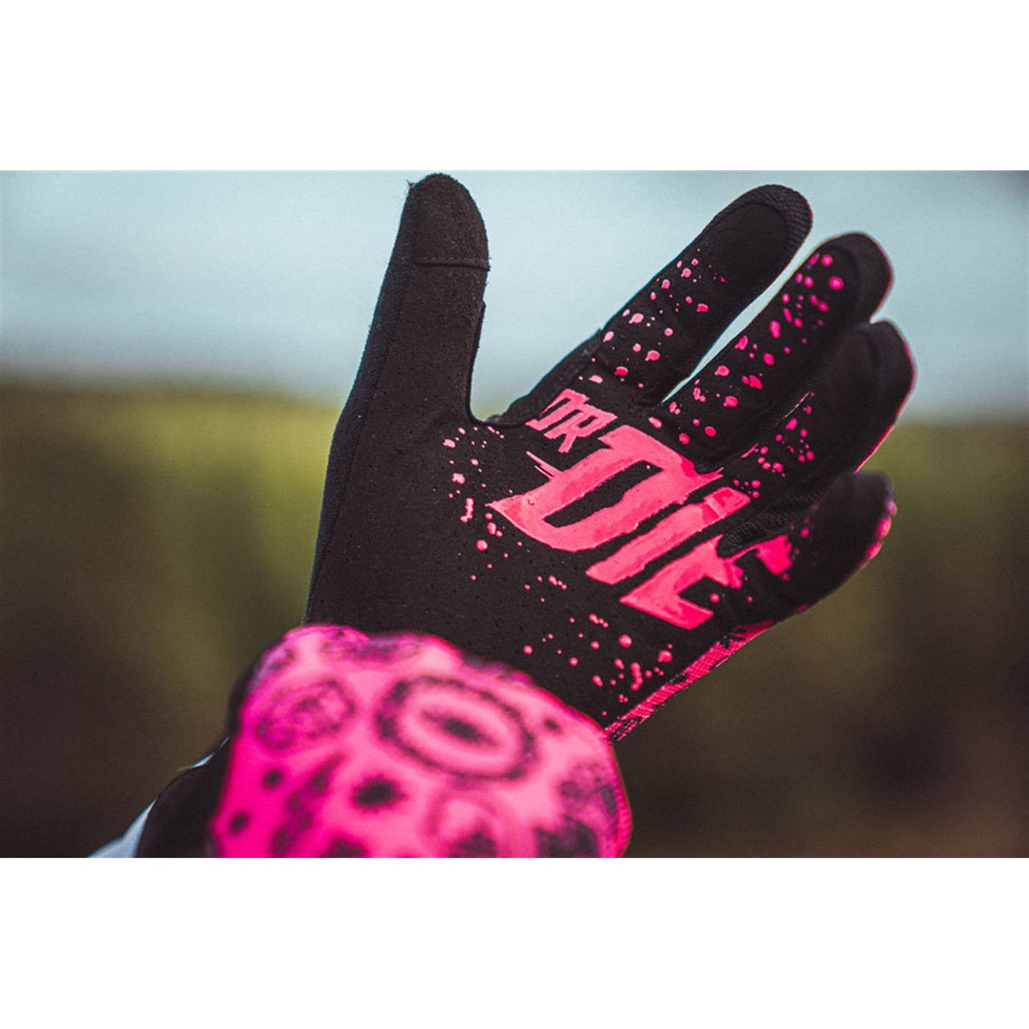 Muc-Off Summer Lightweight Mesh Rider Gloves - Pink_1911154