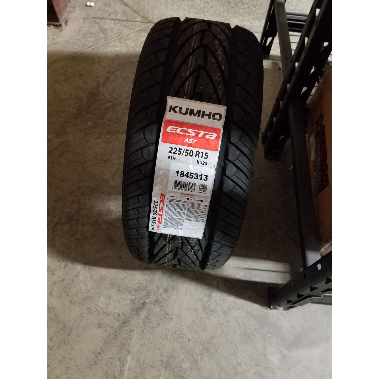 Closeout Kumho Ecsta AST KU25 All-Season Tire - 225/50R15 91H OPEN BOX [MPN: 08808956064723]_1882642