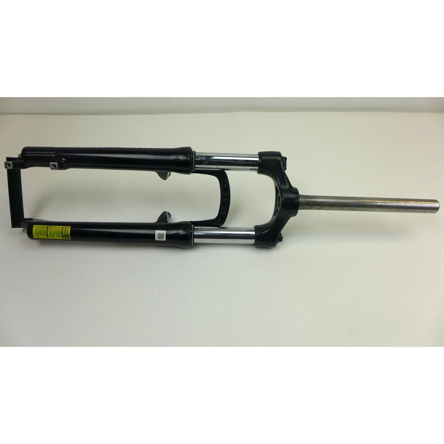 SR Suntour XCM Suspension Fork - 26" - 1" 100mm Black OPEN BOX [MPN: GSFXCMPZ00000494]_1934441