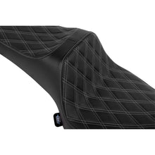 Drag Specialties Freedom Seat Vinyl/Solar Leather for Challenger '20-'25/Chieftain '25 [MPN: 0810-2476]_1947495