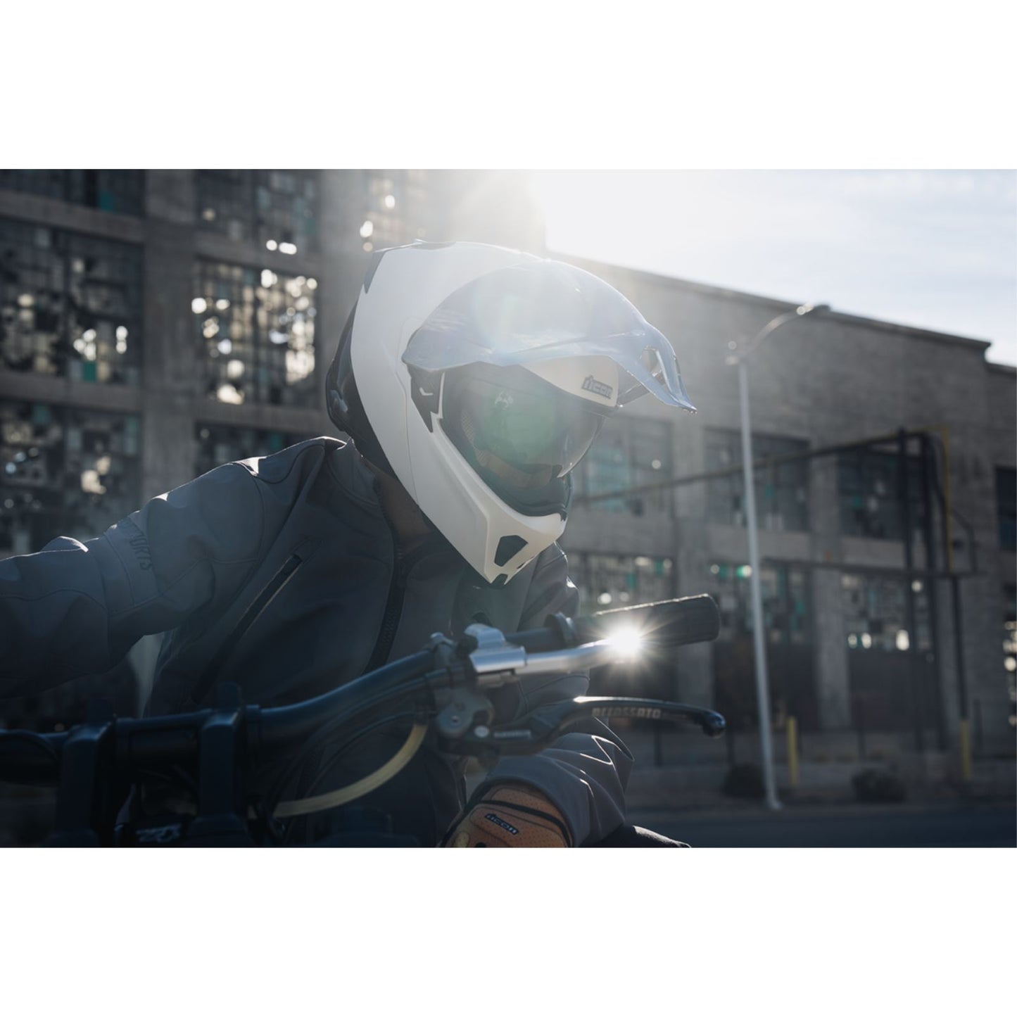 ICON Threshold™ Modular Helmet - Solid - Gloss White_1985794