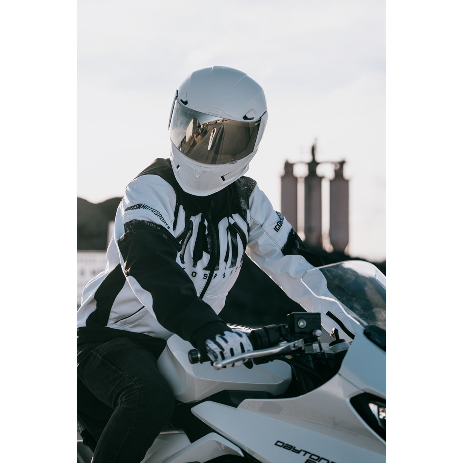 ICON Airframe Pro™ Helmet - Solid - Gloss White_1988848