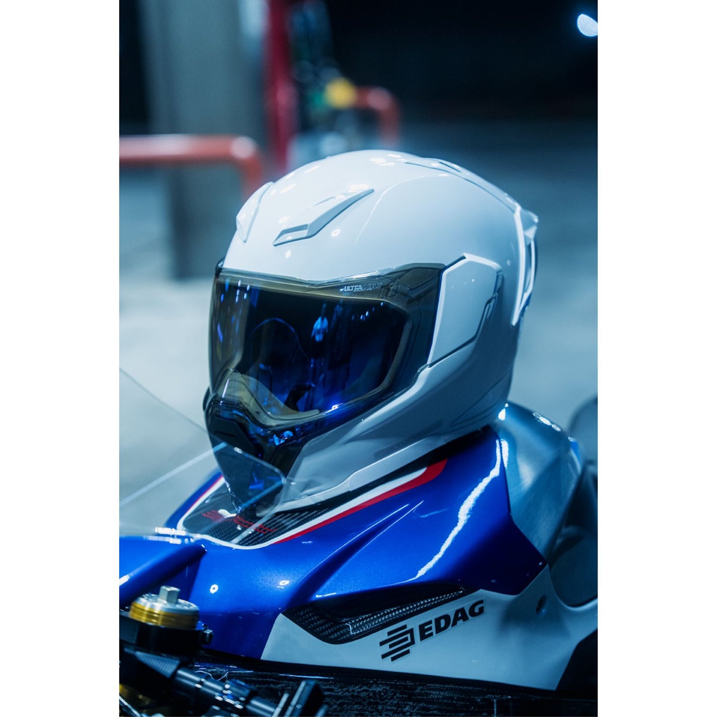 ICON Ultraflite™ Helmet - Solid - MIPS® - Gloss White_1986007