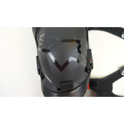 Alpinestars RK-7 Plasma Knee Braces - Black/Red - Medium OPEN BOX [MPN: 6500825-13-M]_2048759