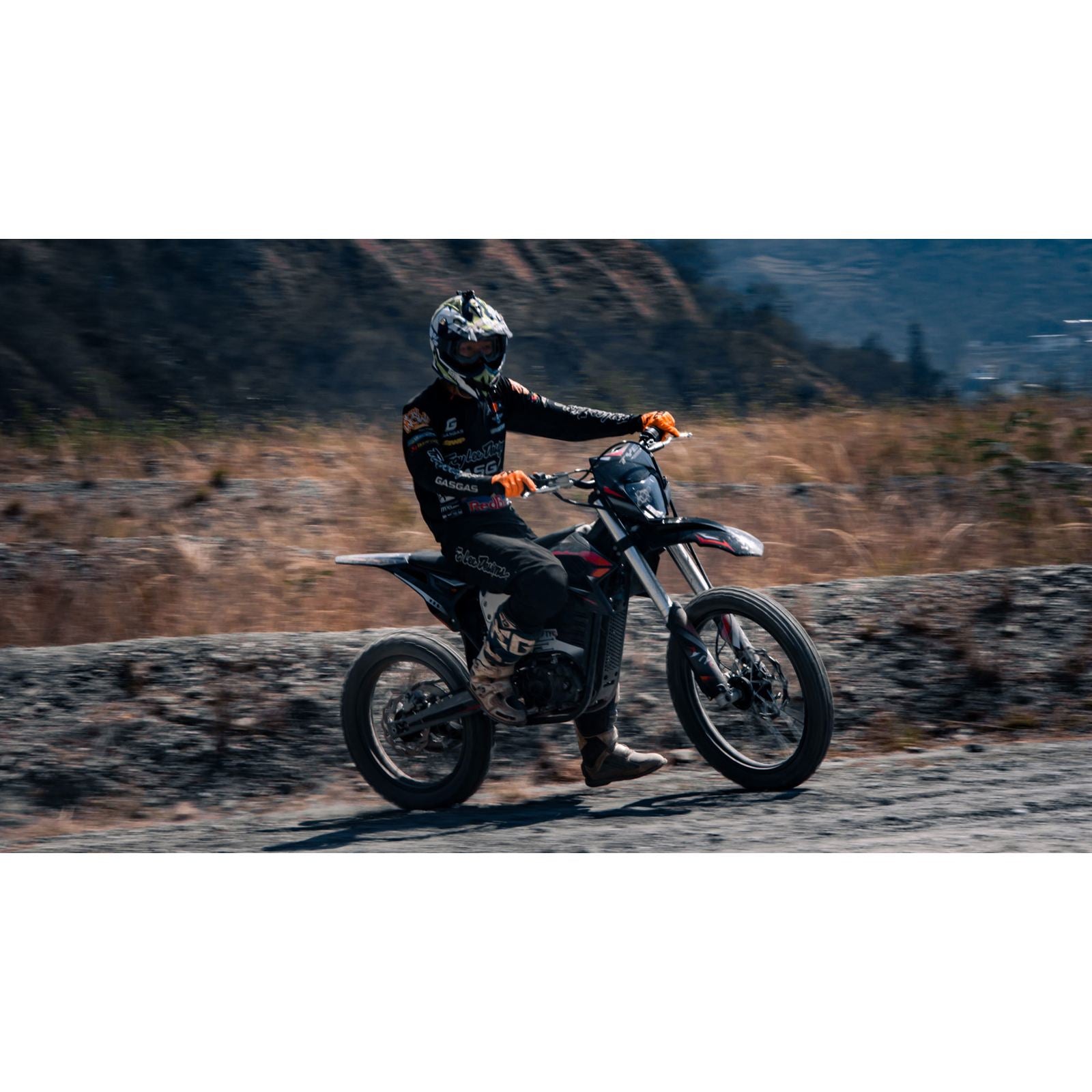 MotoTec USA Venom 72v 12000w Electric Dirt Bike - Black [MPN: MT-Venom-72v-12000w_Black]_2048715
