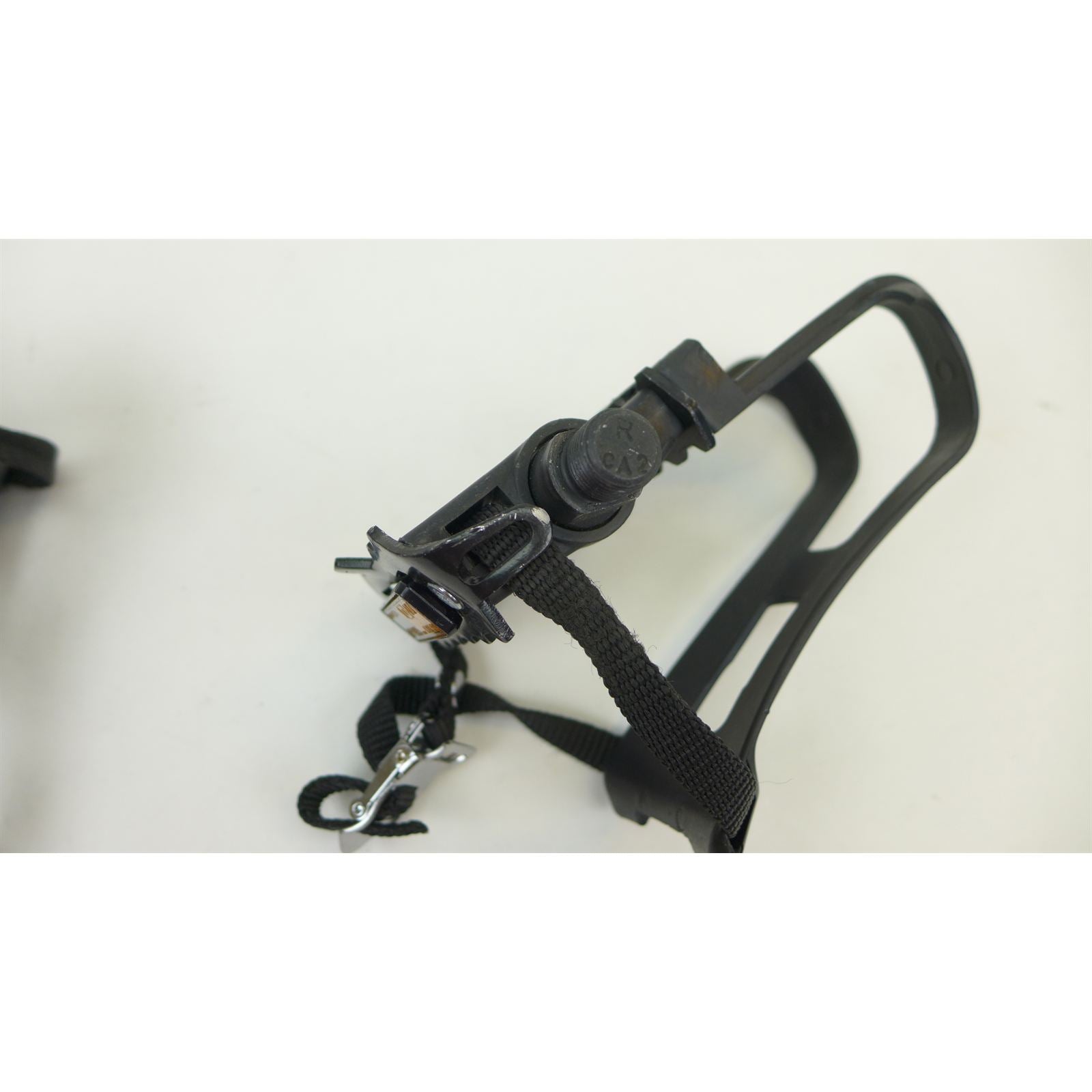 Dimension Sport Combo Pedals/Toe Clip 9/16", Black OPEN BOX [MPN: LU951+MT11+VP704WL]_2048763