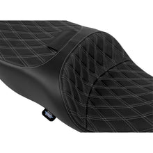Drag Specialties Freedom Seat Vinyl Double Diamond Silver Stitch for FLRT/FLTRT '15-'25 [MPN: 0801-2335]_2051454