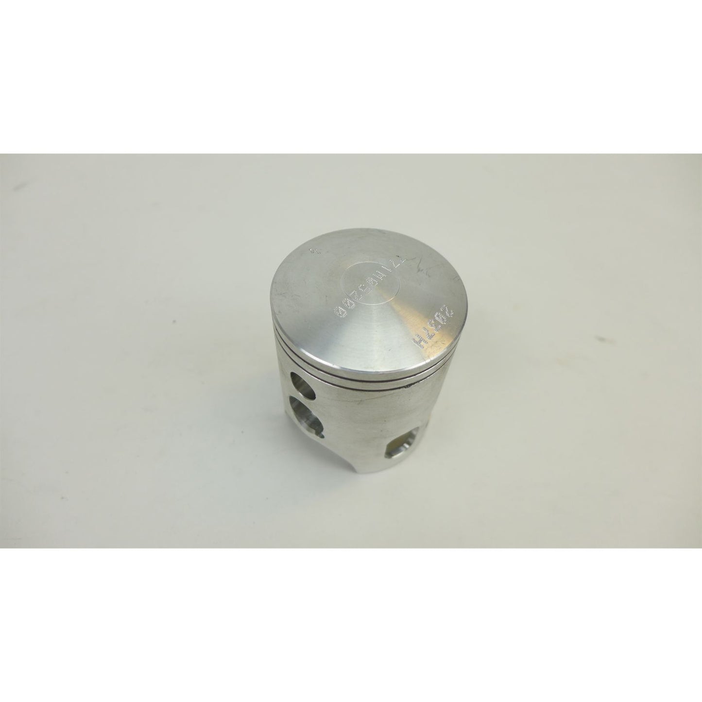 Wiseco Piston Kit - Standard - RT100 OPEN BOX [MPN: 771M05200]_2066079