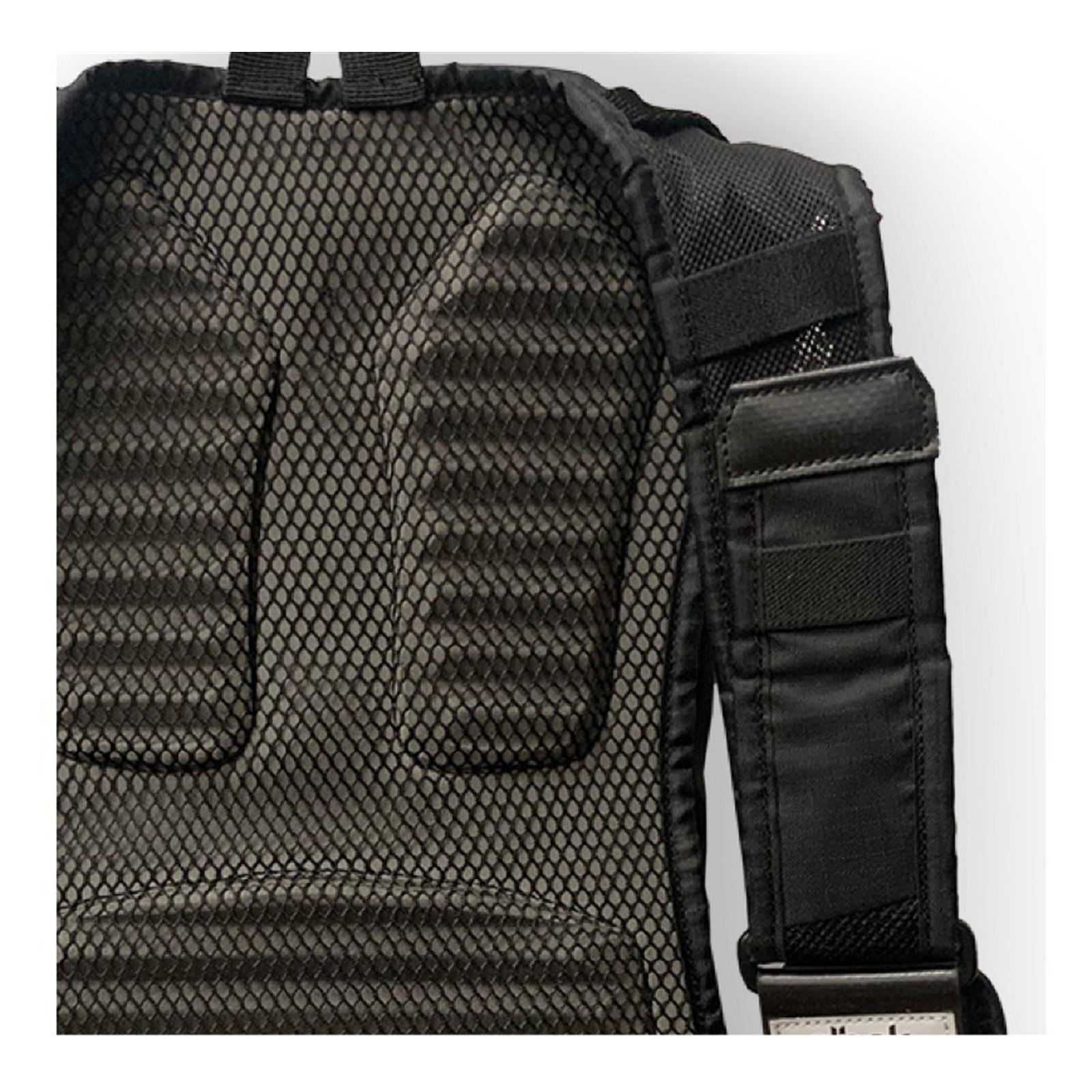 Albek H2O-Hauler Three Hydration Pack - 1.5/Liter - Covert Black [MPN: AB13003020]_2062412