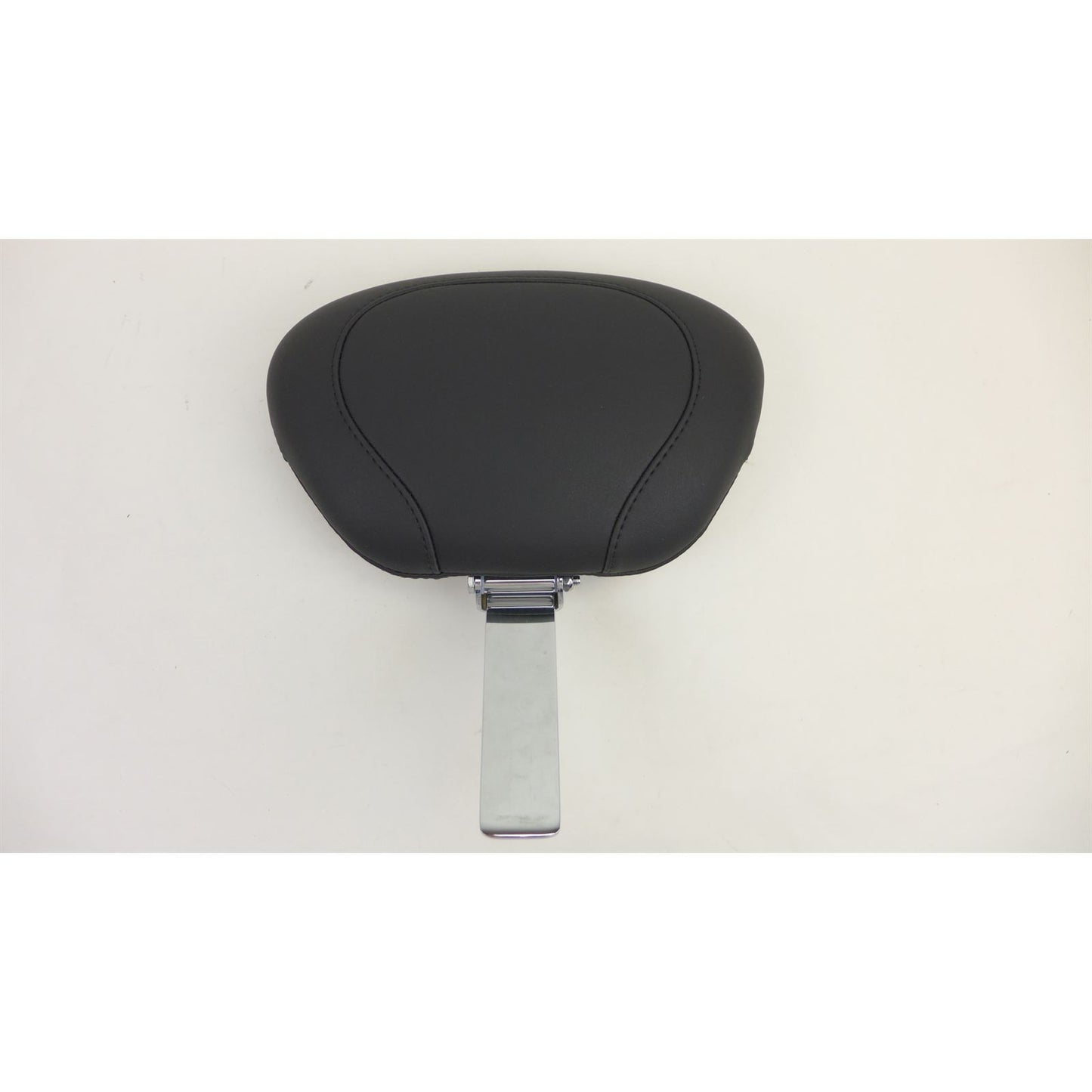 Mustang Motorcycle Products Lowdown Seat with Driver Backrest - Plain OPEN BOX [MPN: 79703]_2098476