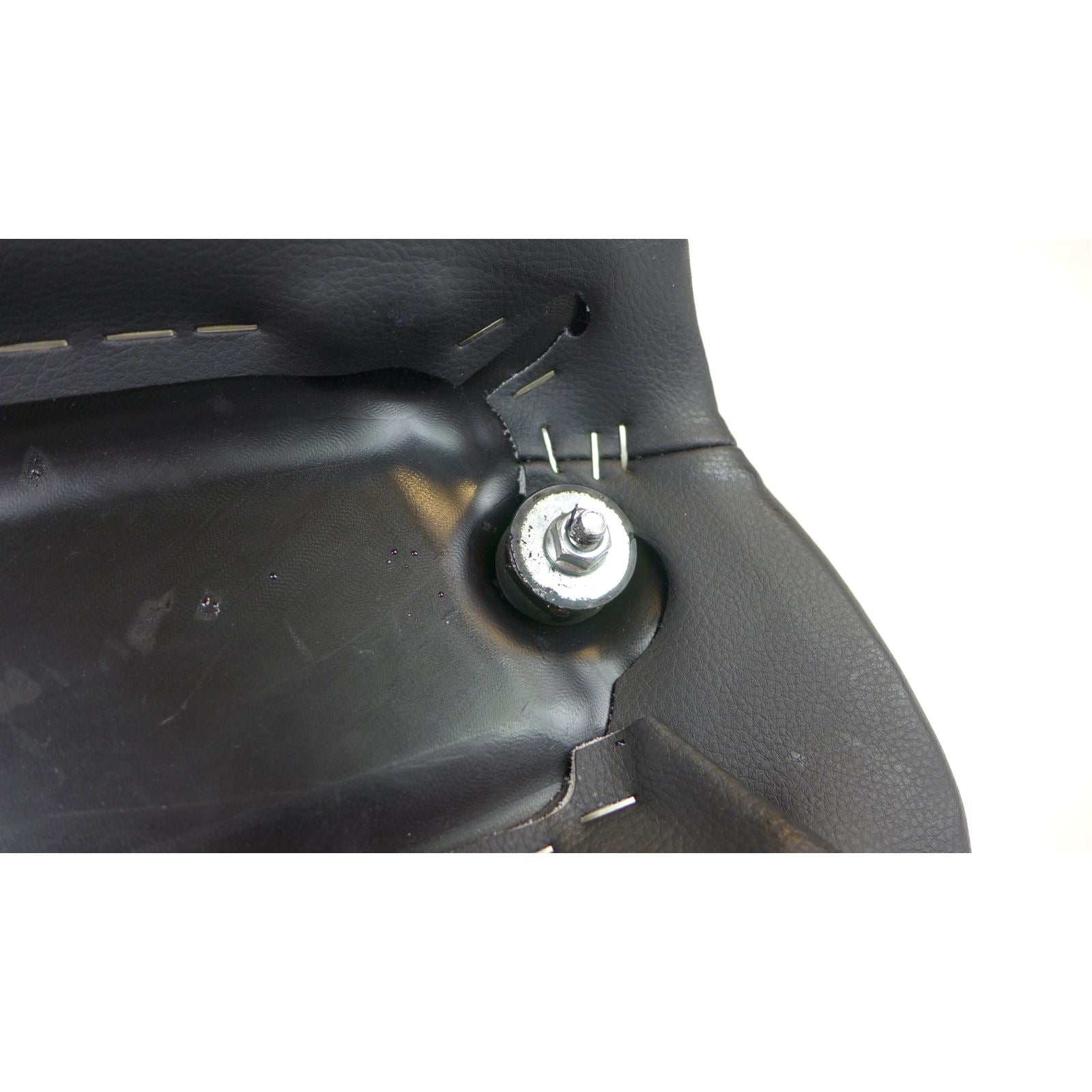 Saddlemen Backrest Pad - Dominator - Black w/Fiber Inset OPEN BOX [MPN: 814-07-CPACK-D]_2294851