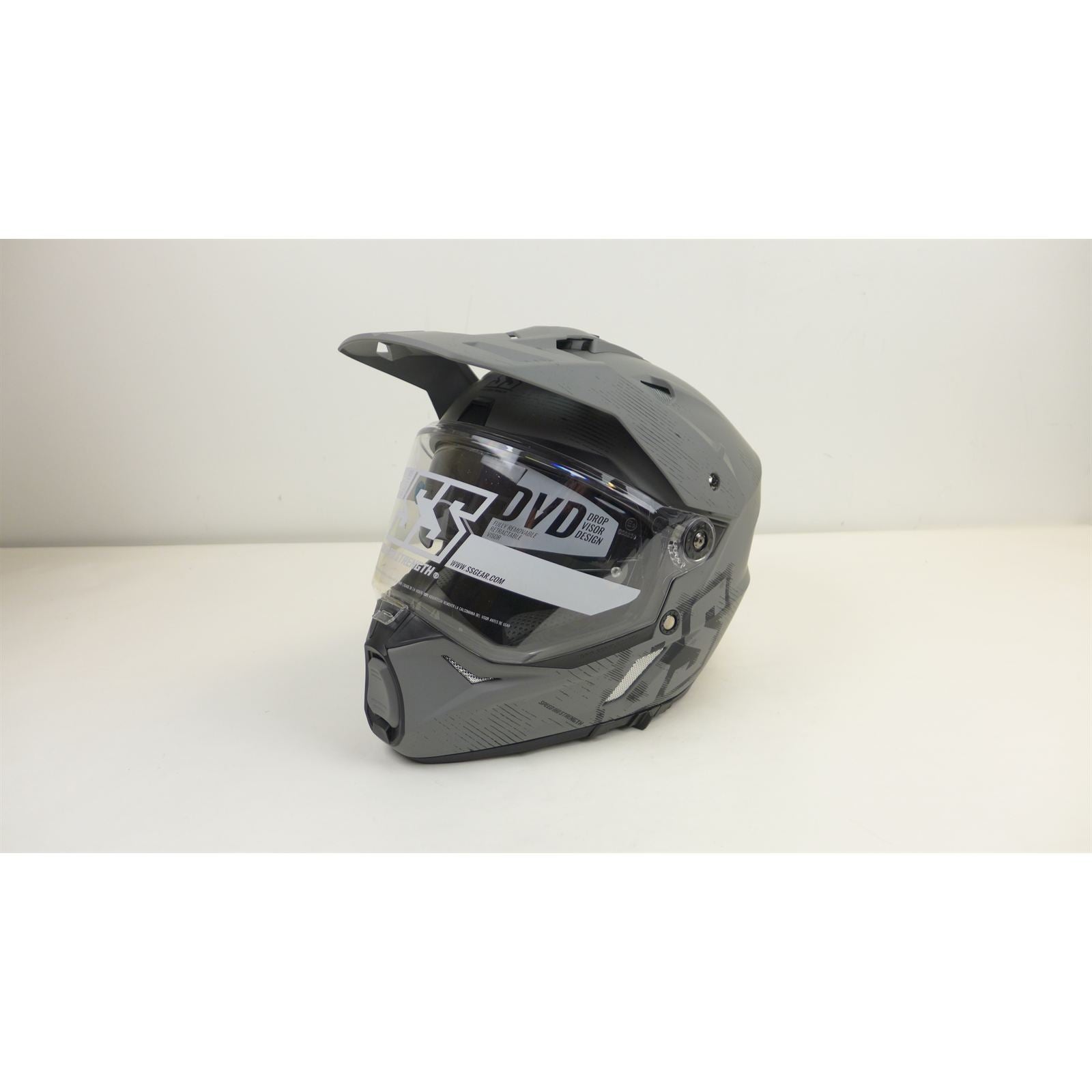 Speed And Strength SS2600 Helmet - Grey/Black - Medium OPEN BOX [MPN: TR-126-055]_2354346